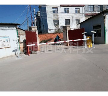 智慧停車場管理系統路邊占道自動收費系統相結合解決諸多路邊停車難，收費難的問題！